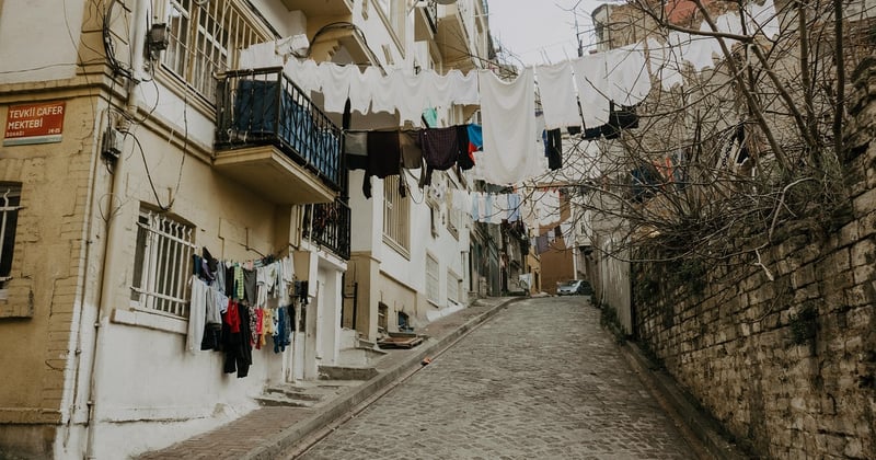 Comment désinfecter du linge efficacement sans l'abîmer