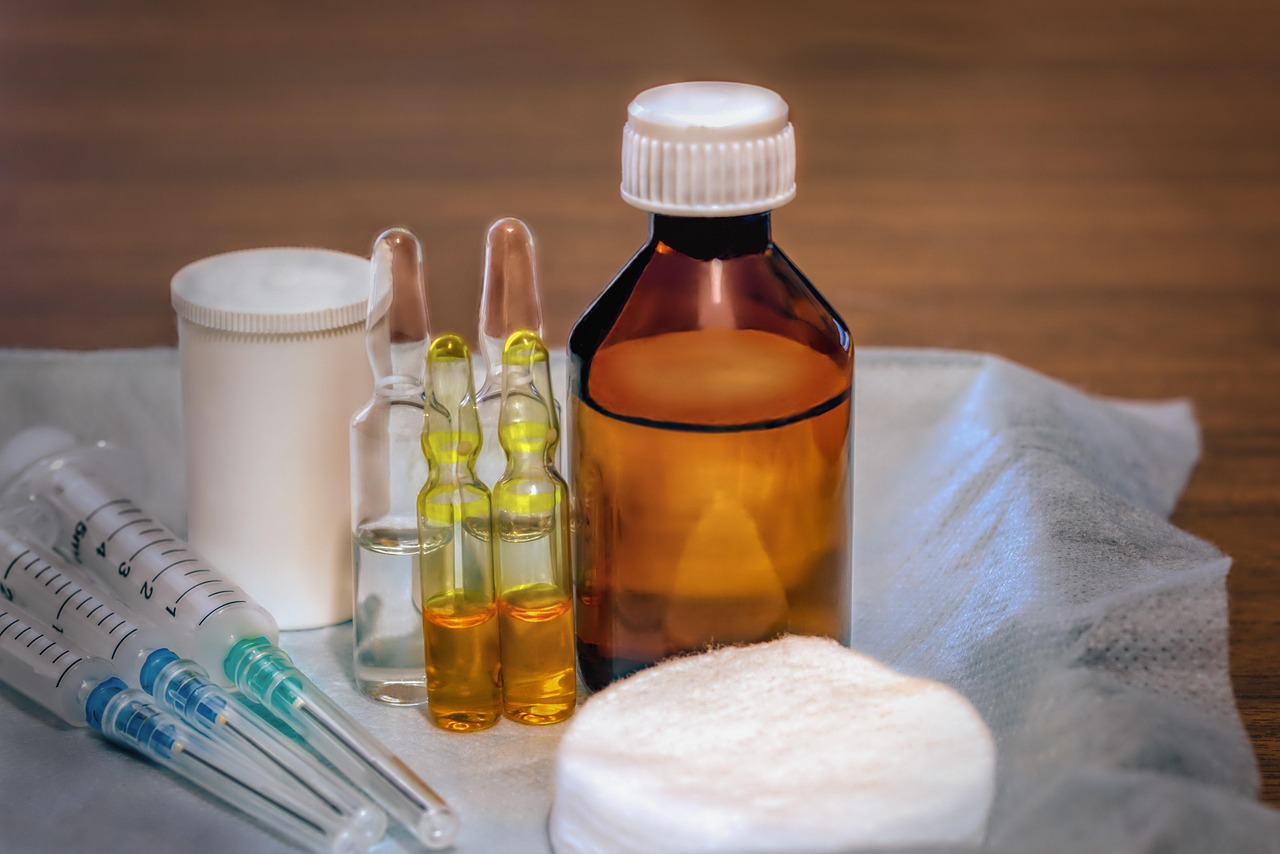 découvrez l'essentiel sur les trousses de premiers secours : contenus indispensables, conseils d'utilisation et astuces pour réagir efficacement en cas d'urgence.